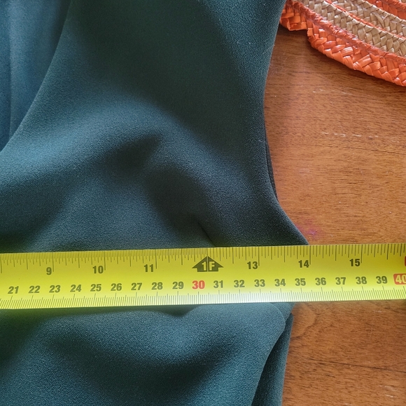 ARITZIA BABATON 'Press' V-neckline Forest Green Midi Dress - Picture 14 of 14